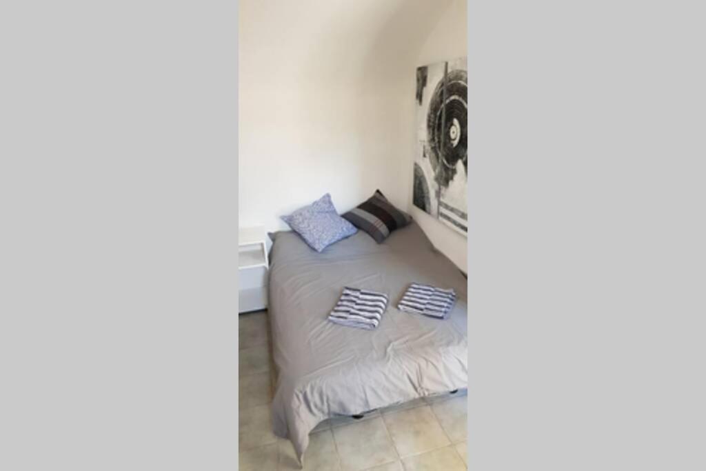 St Jean Du Gard : Spacious Apartment With Use Of Pool Saint-Jean-du-Gard Extérieur photo